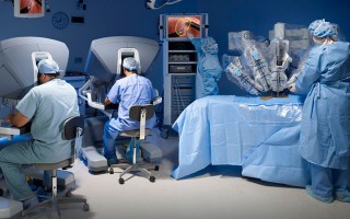 Da_Vinci_action_robotic-surgery